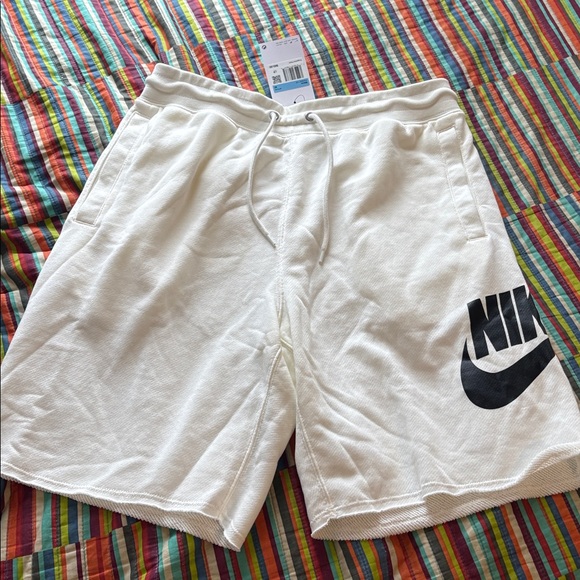 Nike Ivory Shorts Swoosh size large big logo cream black new with tags - Picture 7 of 14